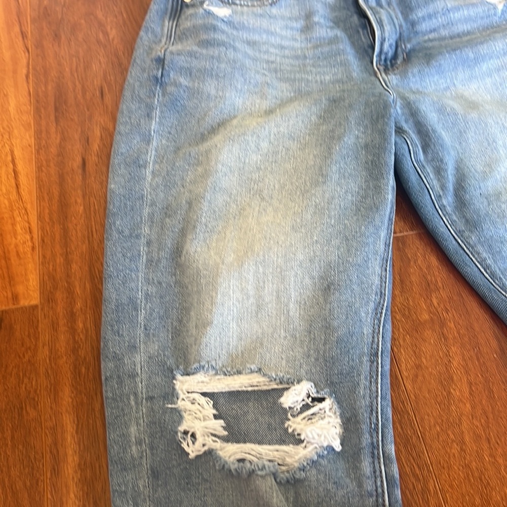 American Eagle Mom Jeans - Picture 2 of 5